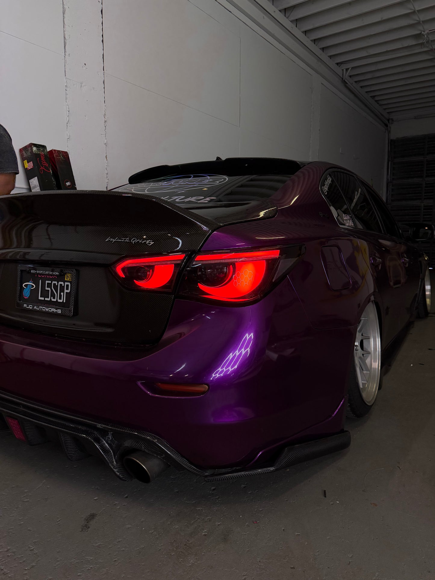 Infiniti Q50 2014-2017 Clear Taillight Assembly