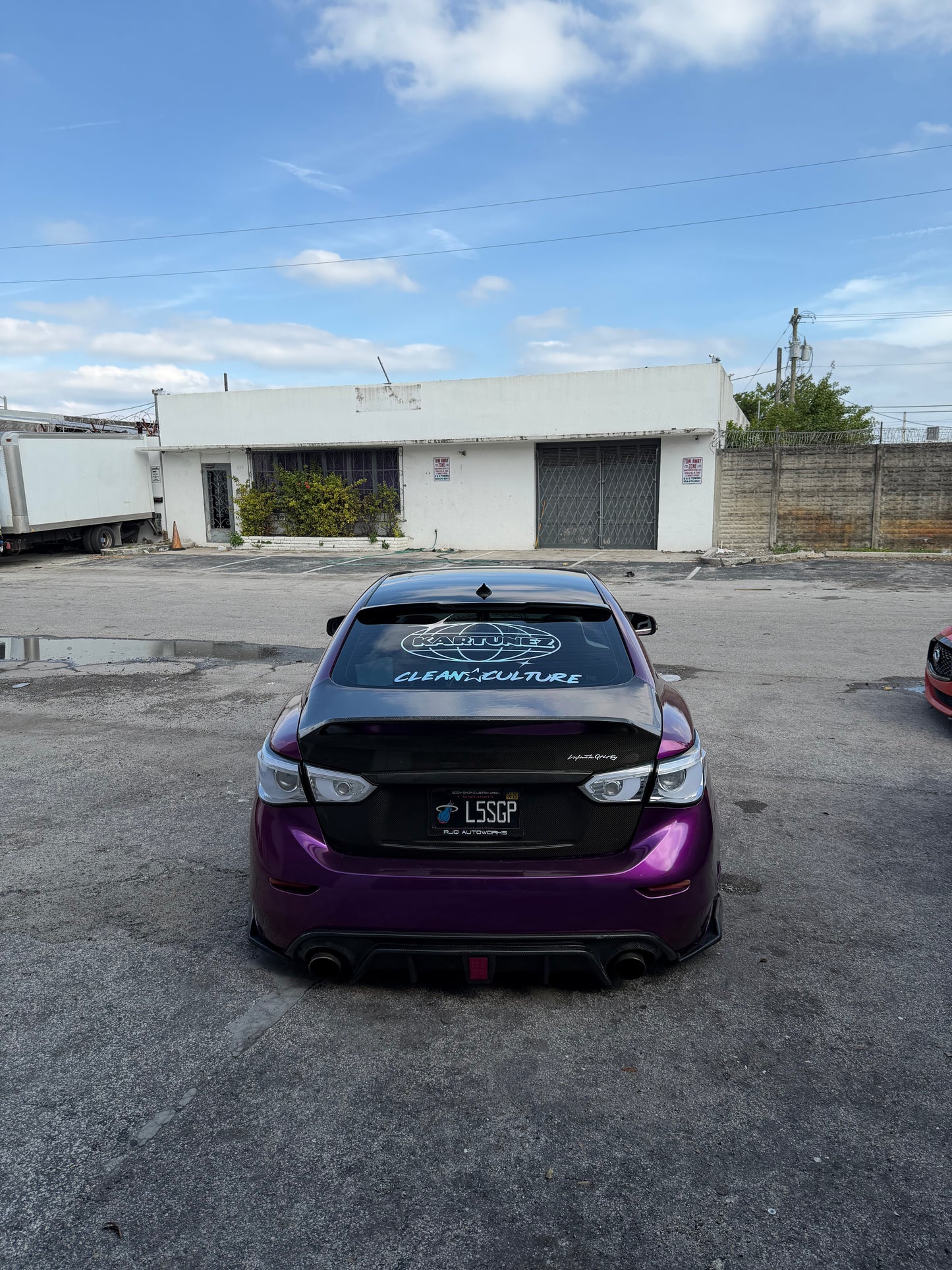 Infiniti Q50 2014-2017 Clear Taillight Assembly